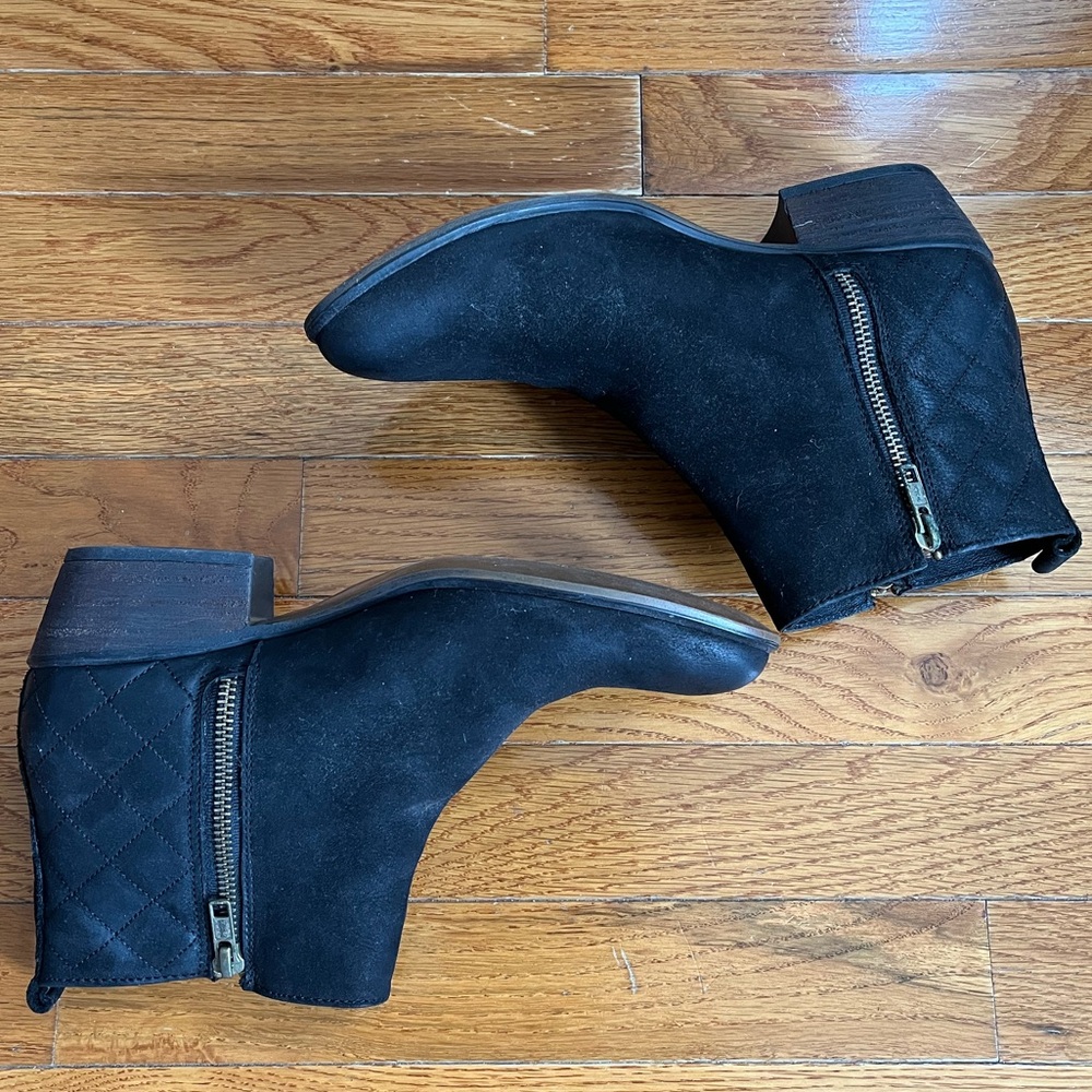 boots - Picture 4 of 8
